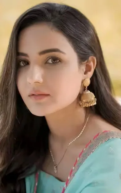 Jasmin Bhasin