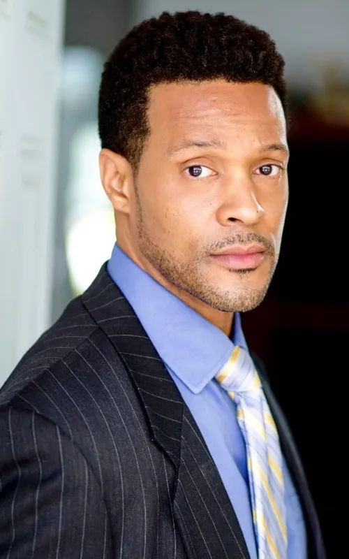 Stu James