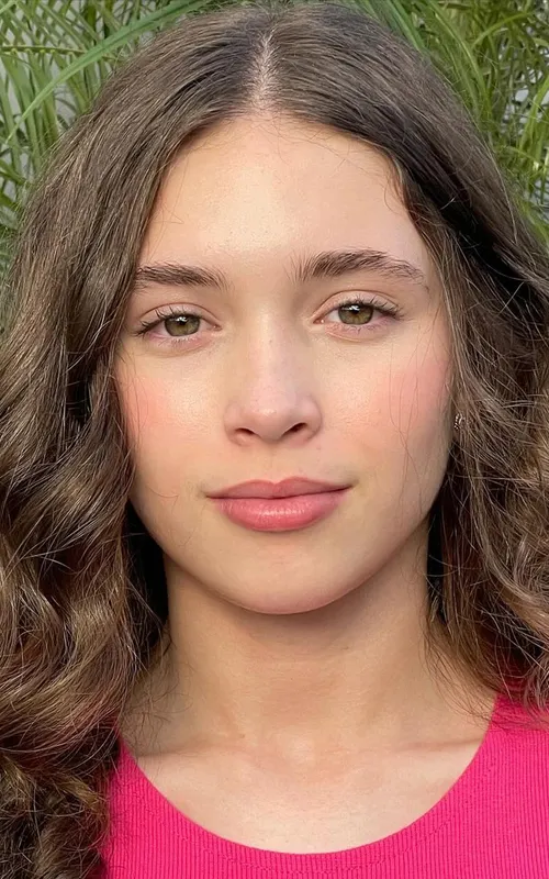 Lara Vaz