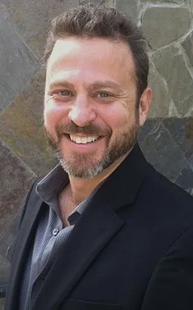 Kenn Scott