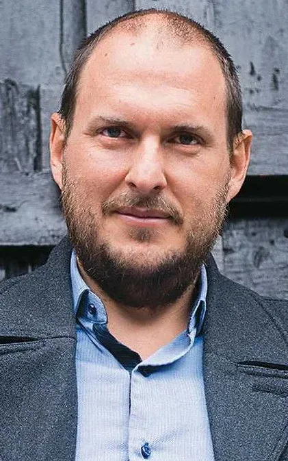 Andrés Parra