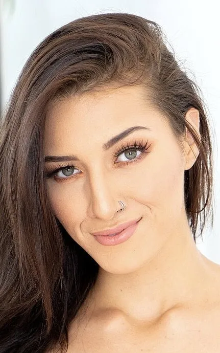 Bella Rolland