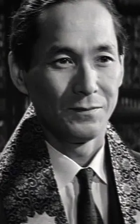 Tsutomu Shimomoto