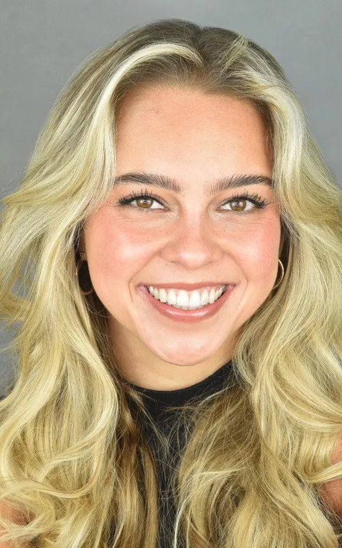 Julia Winer