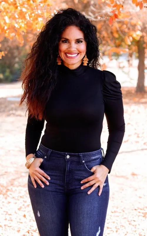 Nikki Jones Curtis