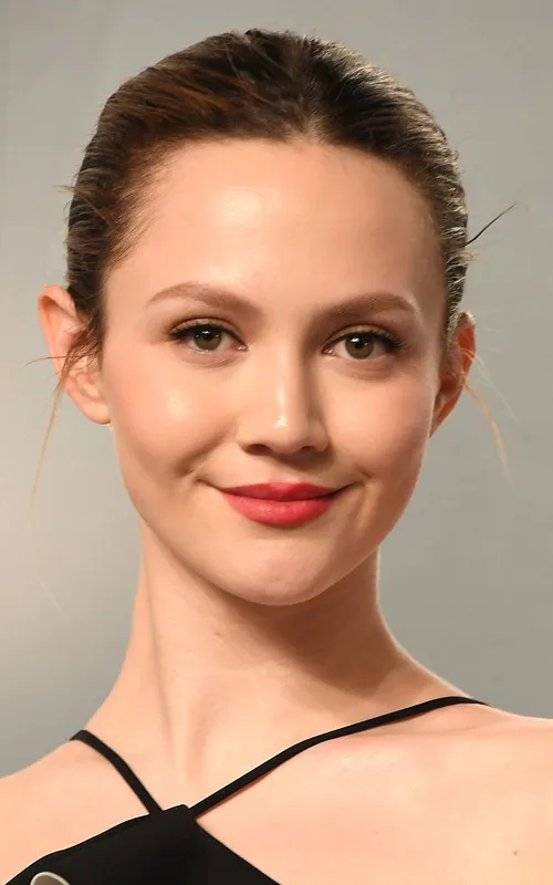Iris Apatow