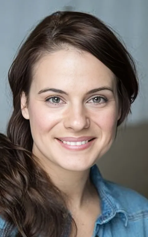 Nicole Maroon