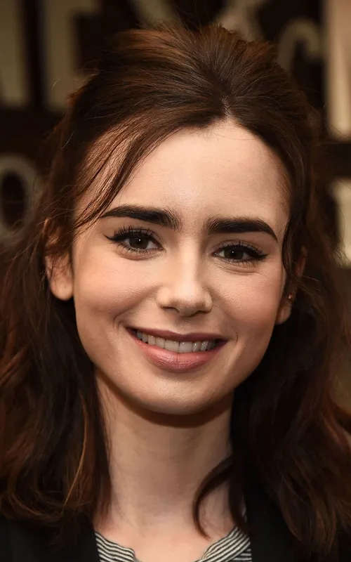 Lily Collins
