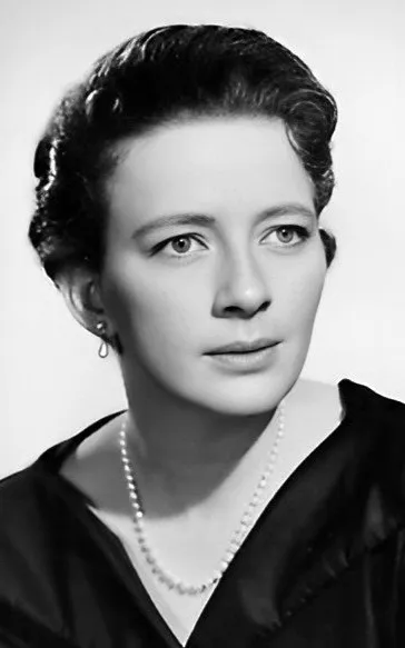 Leora Dana