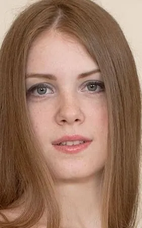 Lana Redhead