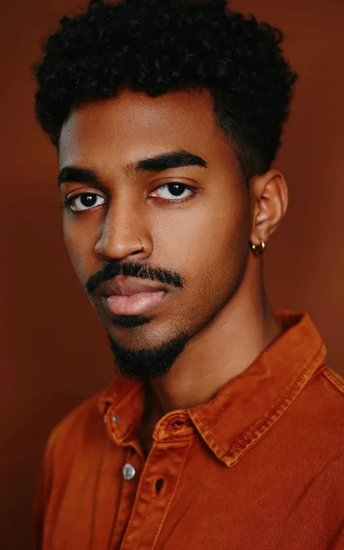 Roshahn Dhoré