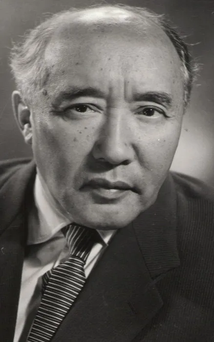 Mukhtar Auezov