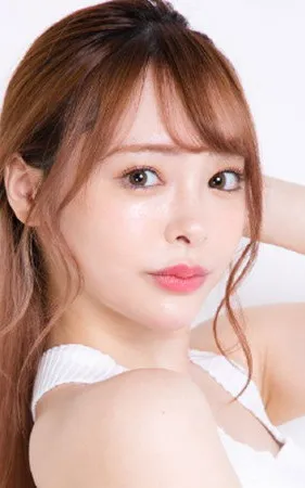 Yuna Ogura