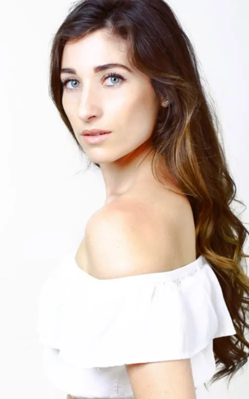 Mia DiLena