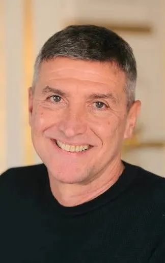 Aladár Laklóth