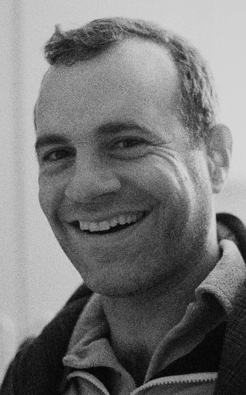 Kaveh Nabatian