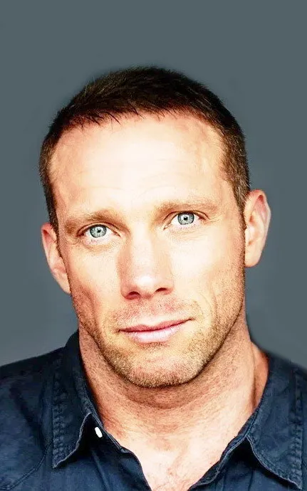 Gavin Fox