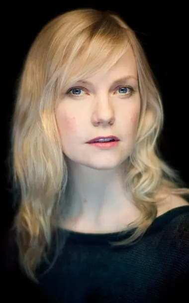 Laura Harris