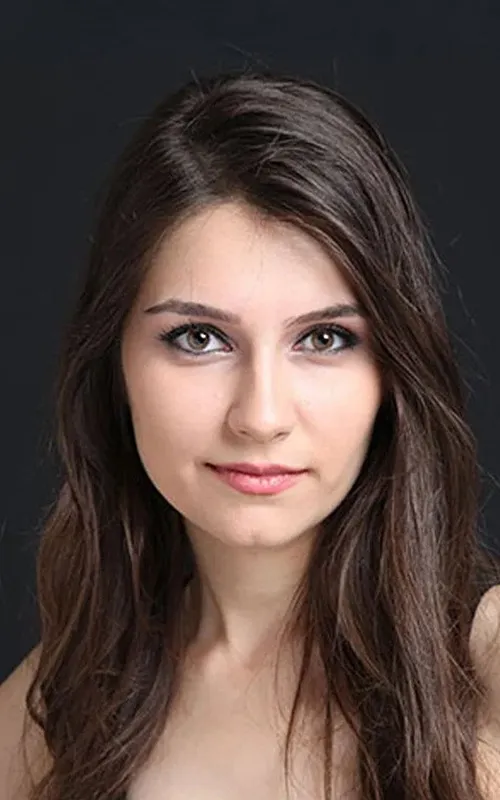 Esra İşgüzar