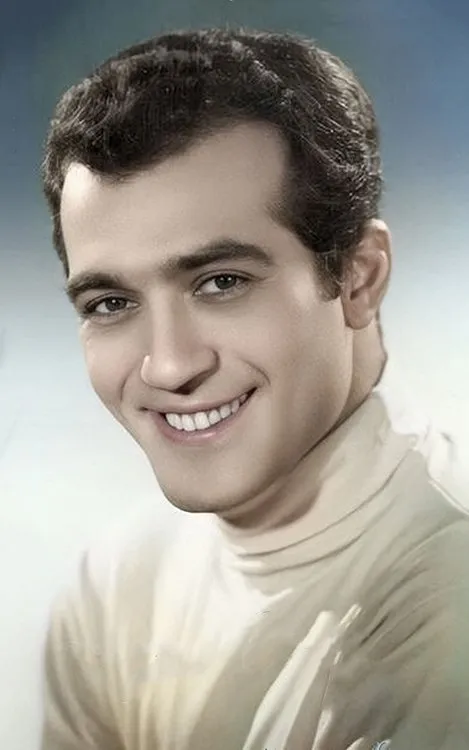 Fikret Hakan