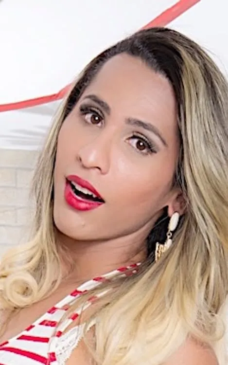 Leticia Menezes
