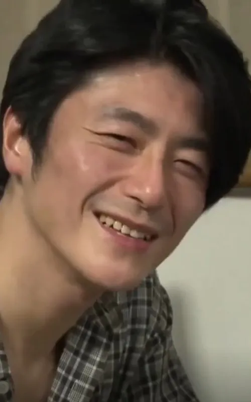 氷崎健人