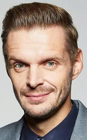 Florian Schroeder