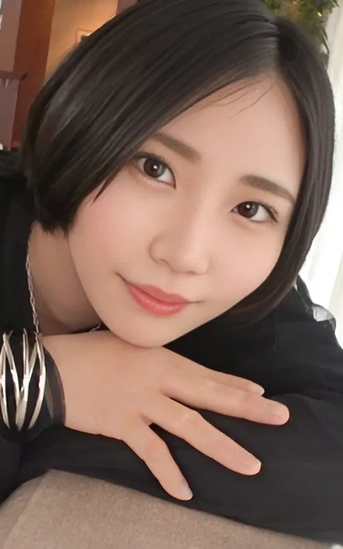 角名つむぎ