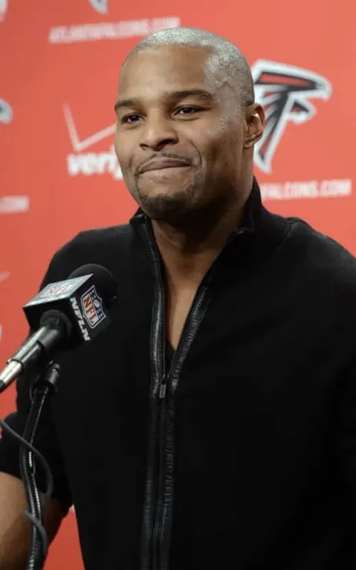 Osi Umenyiora