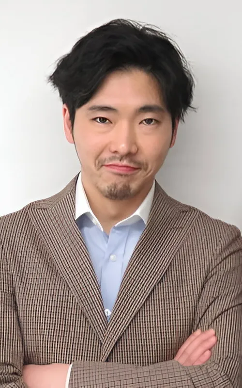 Tasuku Emoto