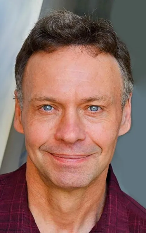 Roger Hewlett
