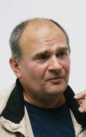Evgeny Yufit