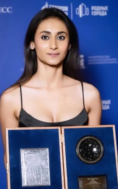 Tanaya Khan Jha