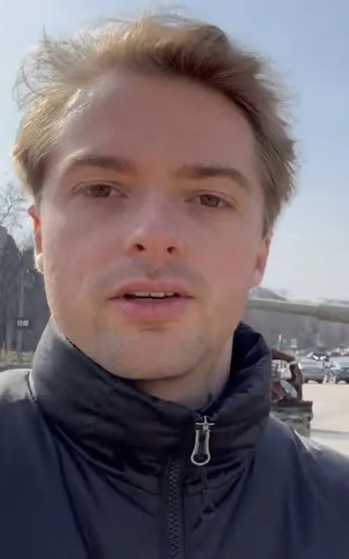 Max Laulom