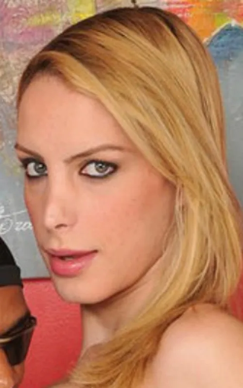 Paola Vieira