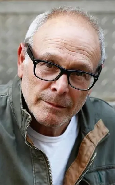 Howard Deutch