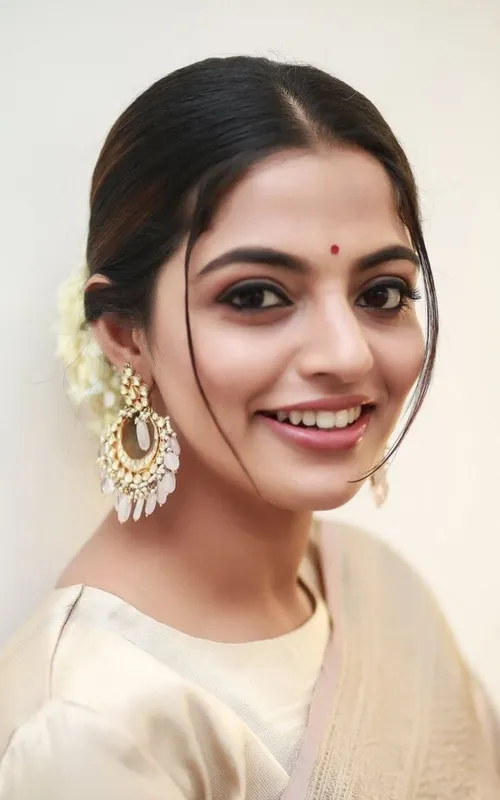 Nikhila Vimal
