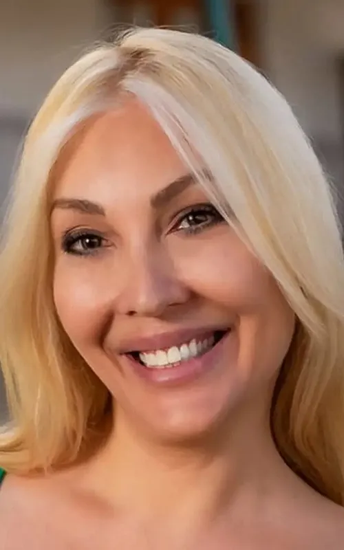 Christina Rapado