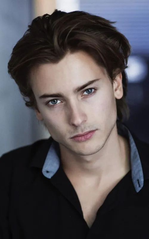 Elijah Rowen