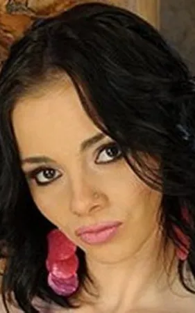 Jeanine Hot