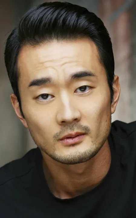 Jon Komp Shin