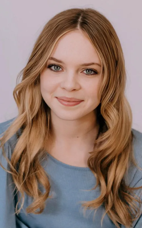 Averi Curtis