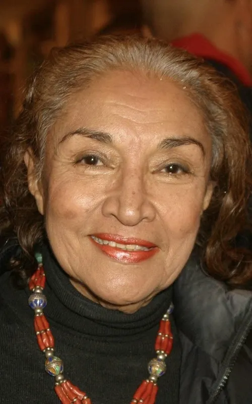 Miriam Colon