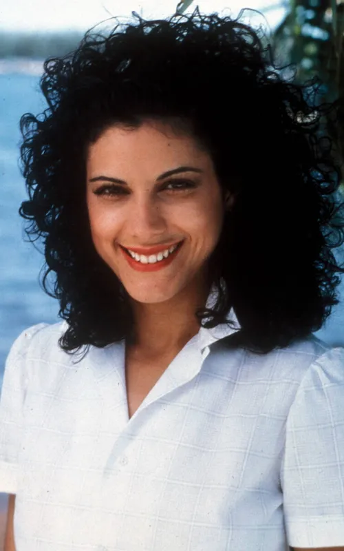 Saundra Santiago