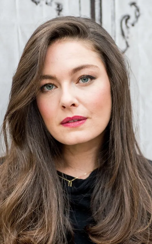 Alexa Davalos