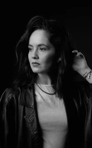 Lara Wolf