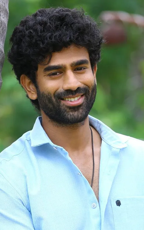 Mukesh Ravi