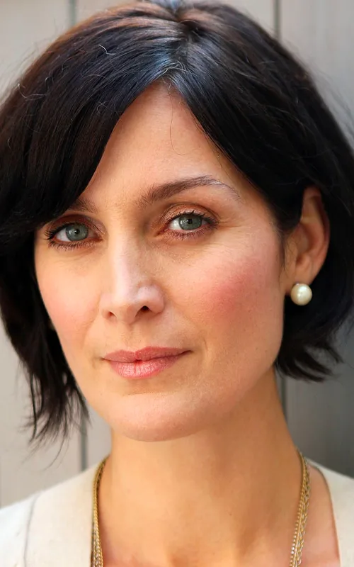 Carrie-Anne Moss