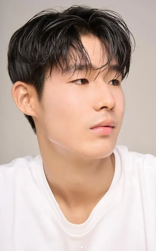 Jae Woo Yang