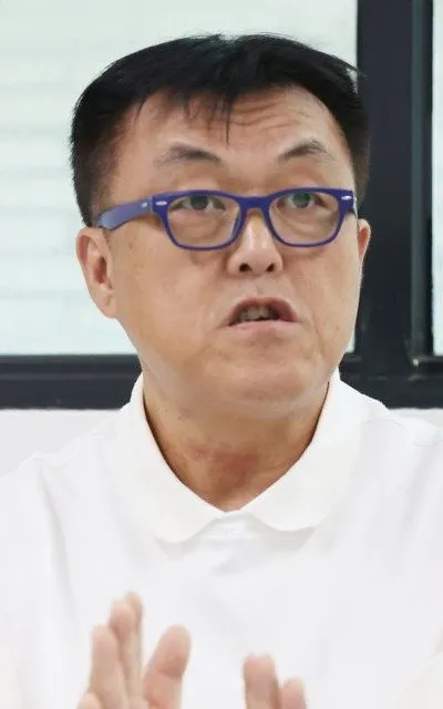 Lee Hang